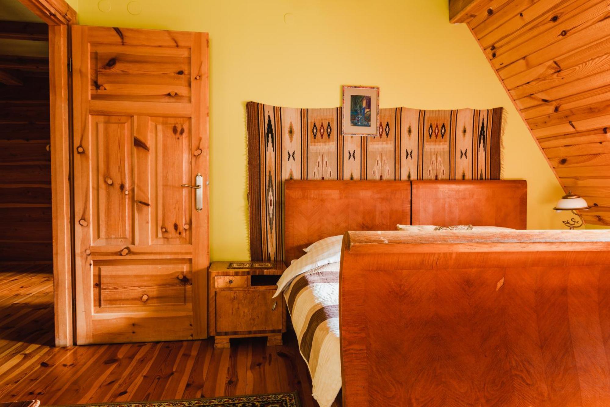 Hotel Dwor Zascianek Sarnaki Esterno foto