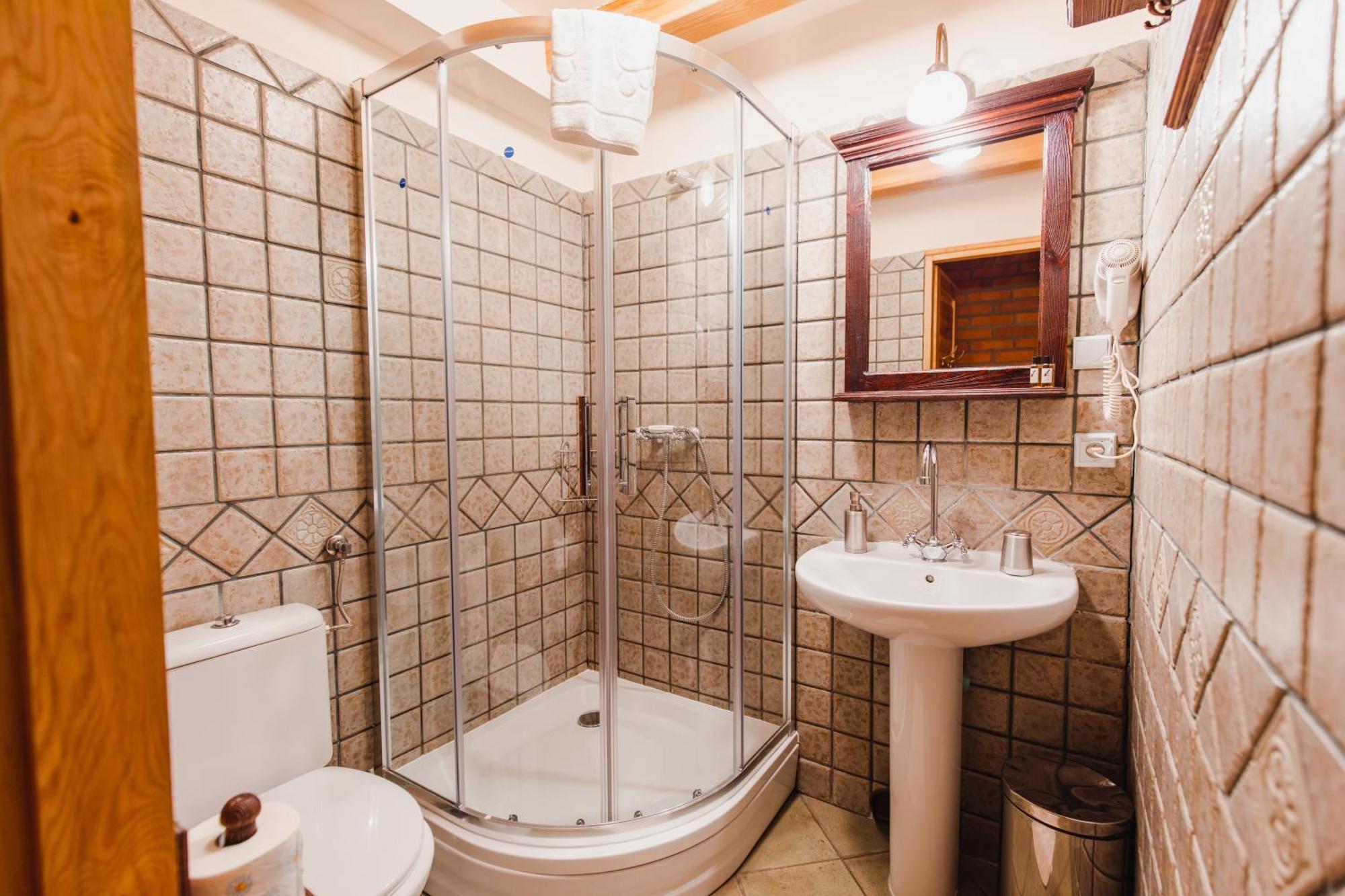 Hotel Dwor Zascianek Sarnaki Esterno foto