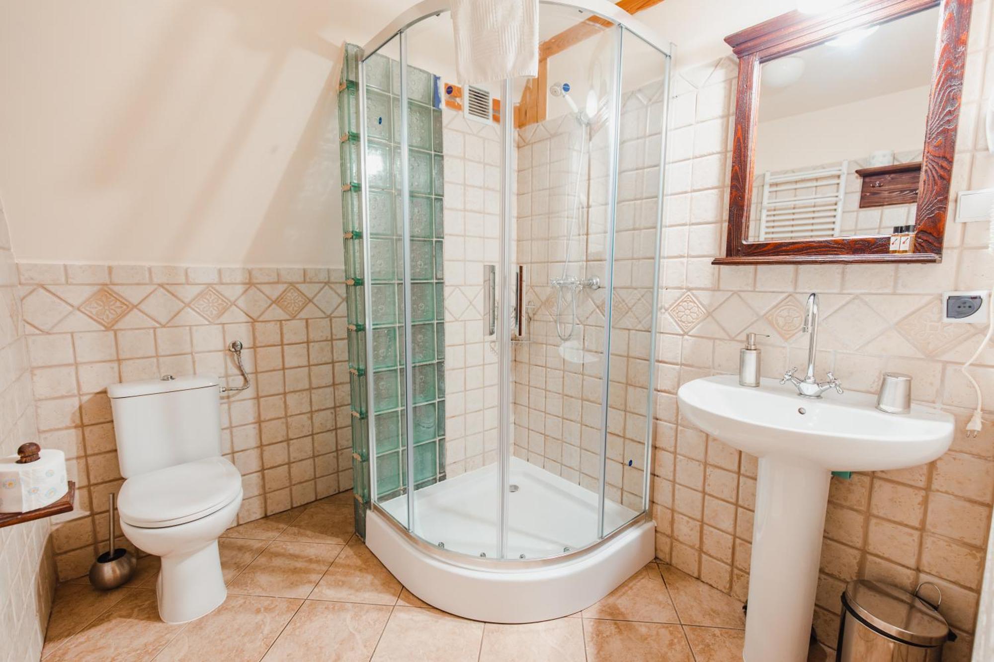 Hotel Dwor Zascianek Sarnaki Esterno foto